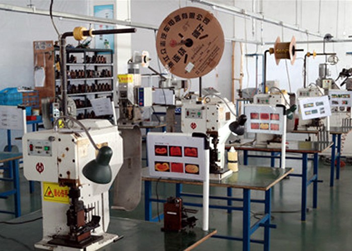 線(xiàn)束加工設(shè)備有哪些？需要的功能分為哪些？